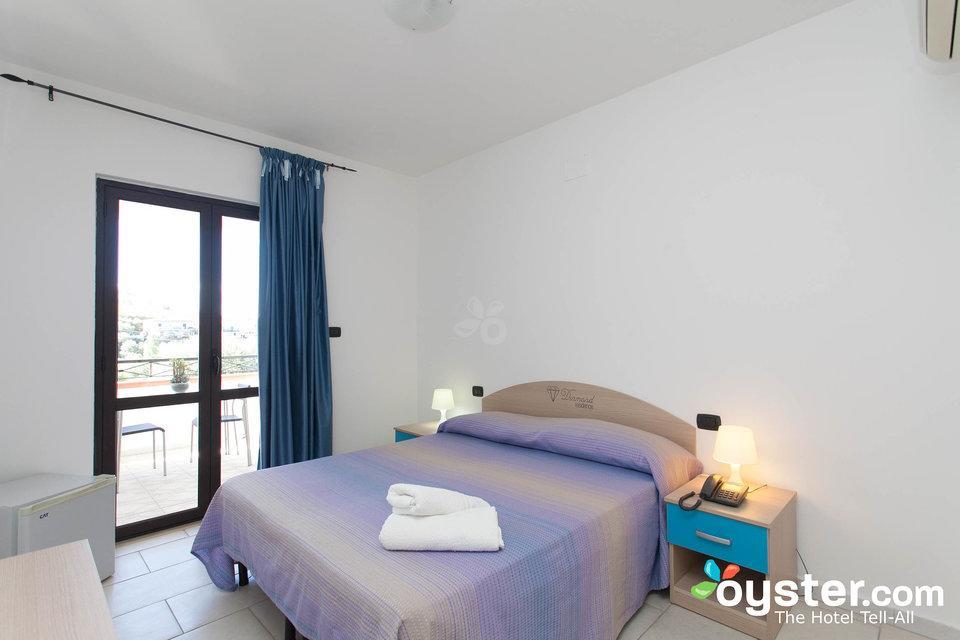 Diamond Hotel 3*